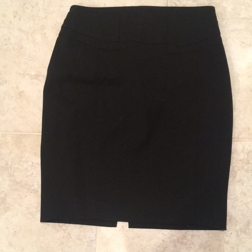 Black pencil skirt